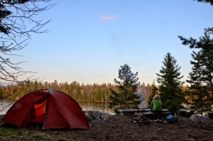 Backcountry Camping auf einer Insel im Joe Lake.